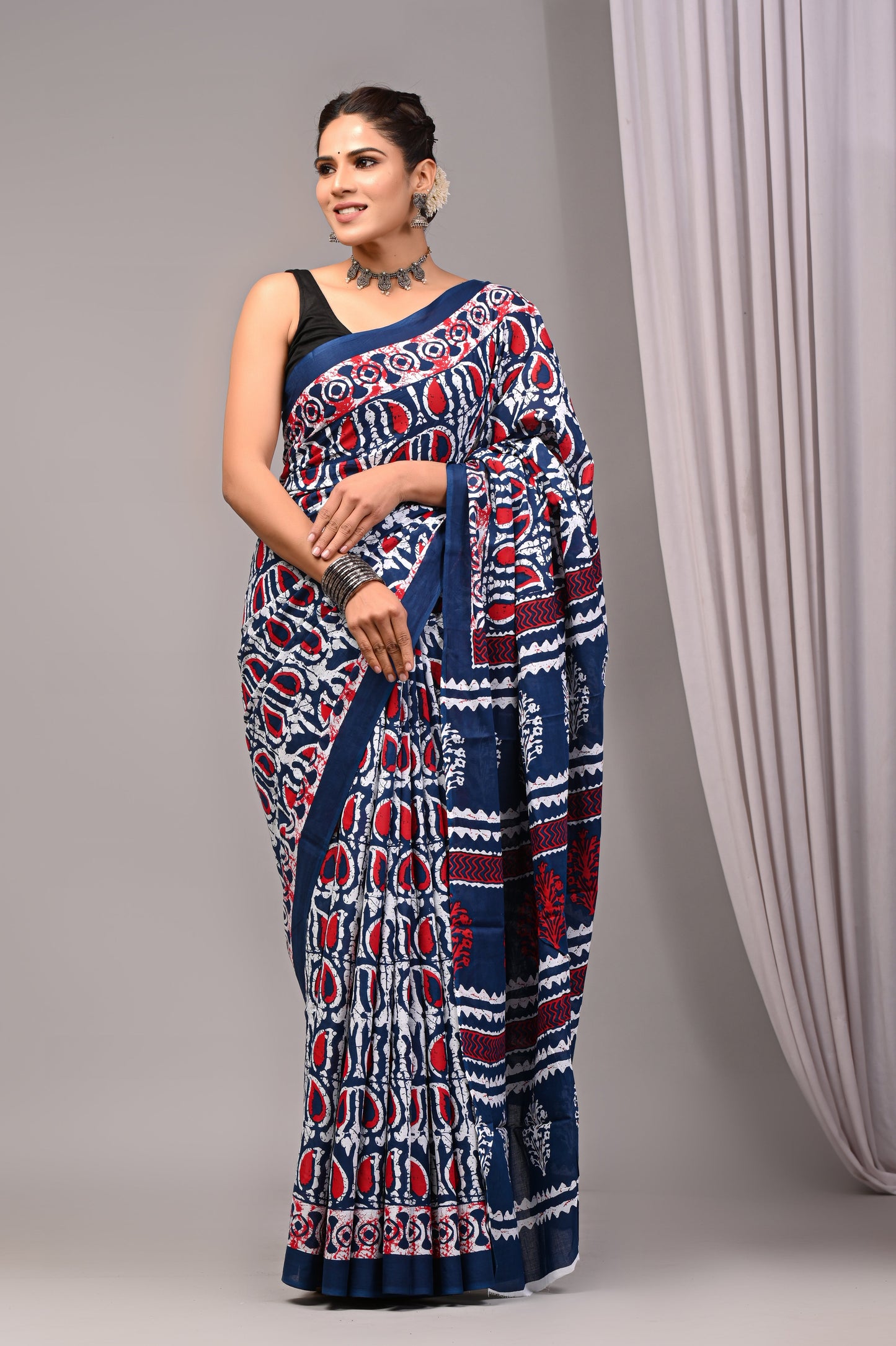 Exclusive Printed Pure Cotton Mulmul Saree With Blouse