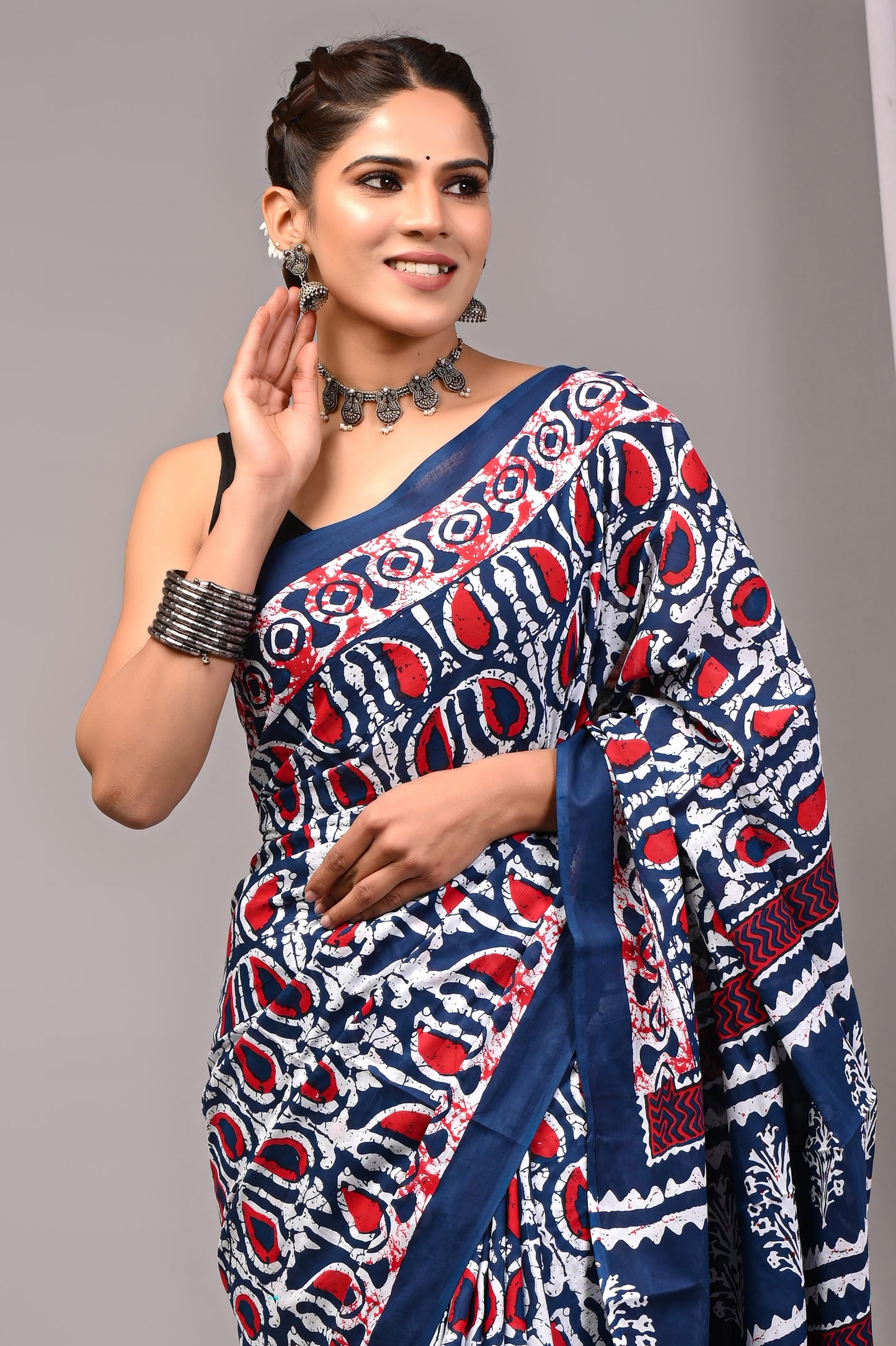 Exclusive Printed Pure Cotton Mulmul Saree With Blouse